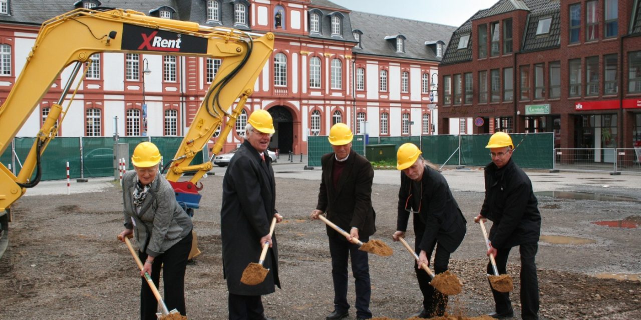 1. Spatenstich für das Guidelplatz-Projekt