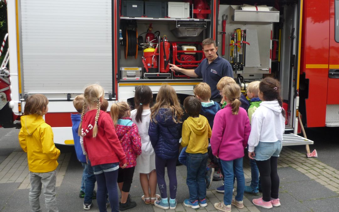 „Fliegenpilze“ besuchten die Feuerwehr
