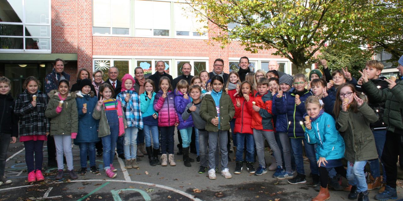 Einweihung Erweiterungsbau katholische Grundschule Bachstraße