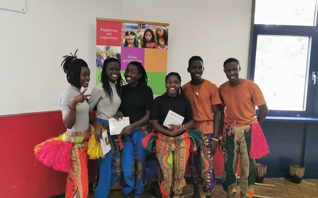 Tanz verbindet – Jugendliche aus Uganda zu Gast in Brauweiler