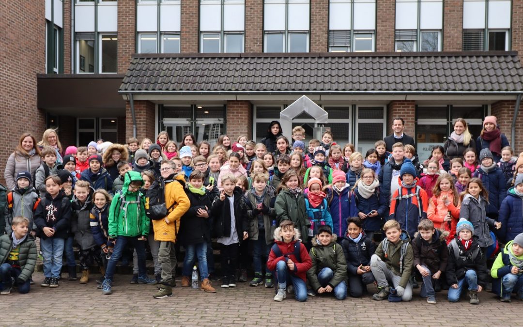 Kinder der Horionschule zu Gast bei Bürgermeister Keppeler