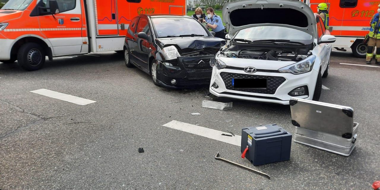 Verkehrsunfall auf der B59 im Kreuzungsbereich zur K24