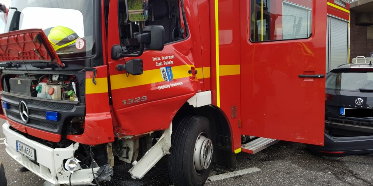 Verkehrsunfall mit einem Löschfahrzeug