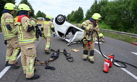 PKW überschlug sich auf Bundesstraße