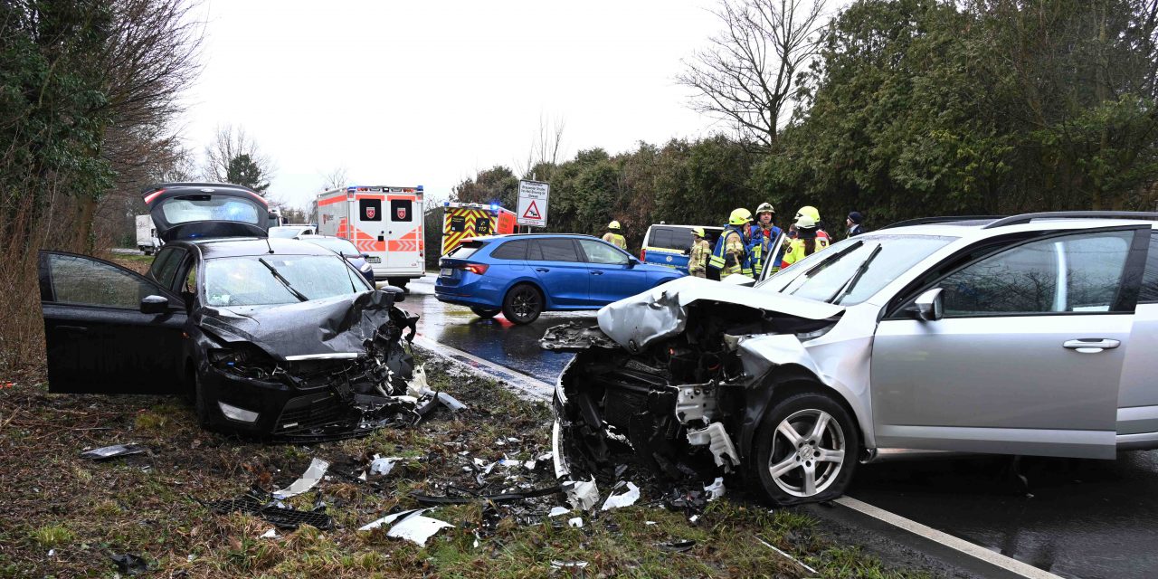 Frontalcrash auf L183 in Pulheim-Geyen