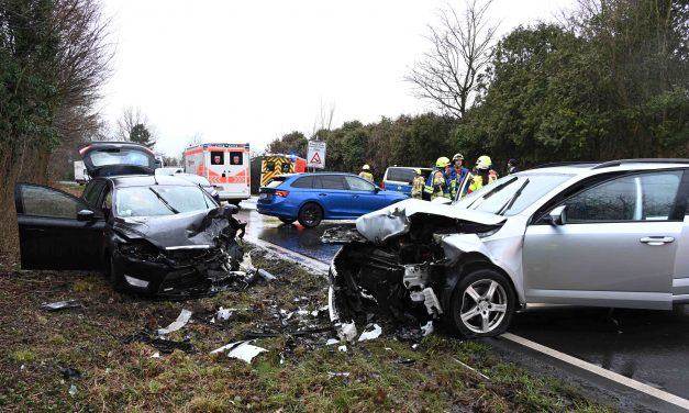 Frontalcrash auf L183 in Pulheim-Geyen