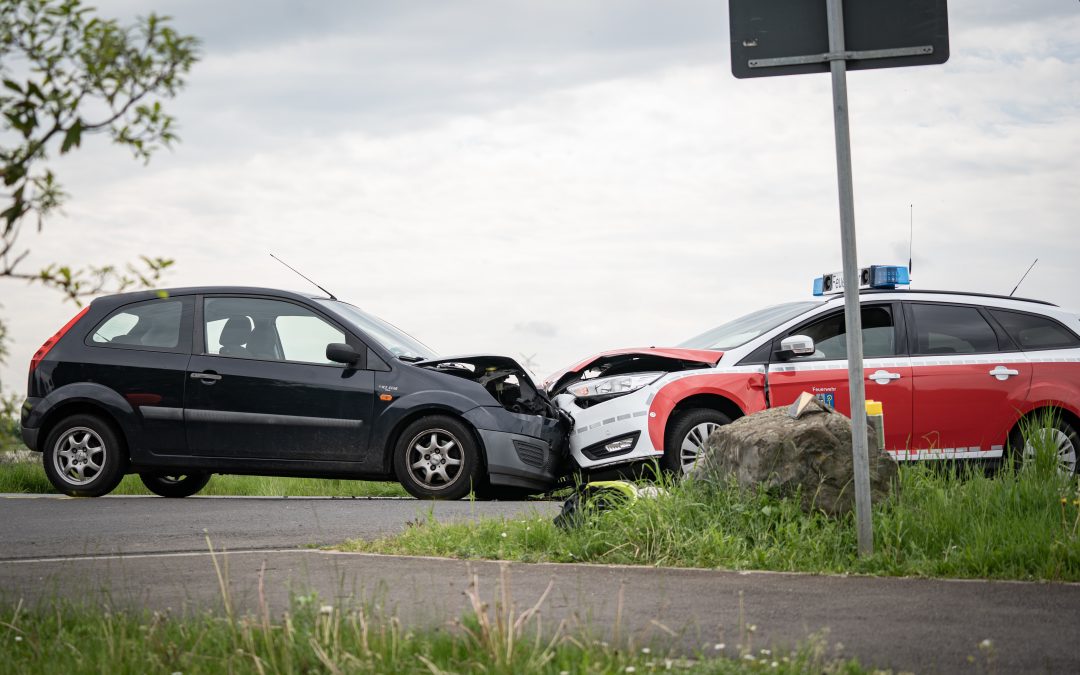 Vier Verletzte Verkehrsunfall in Pulheim – Feuerwehrfahrzeug beteiligt