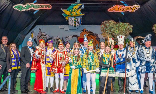 Karneval in Pulheim – Bürgermeister Keppeler dankte für das Engagement