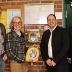 Rotary Club Pulheim überlässt der Stadt acht Defibrillatoren