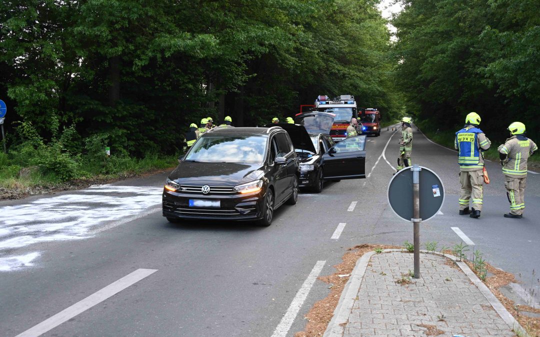 Auffahrunfall im Kreuzungsbereich der L213