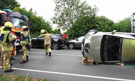 Verkehrsunfall auf Landstraße in Brauweiler