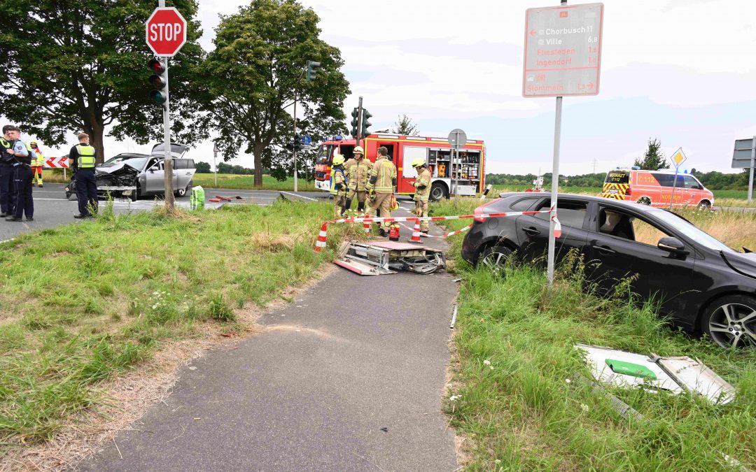 Pulheim-Stommeln – Kollision im Kreuzungsbereich