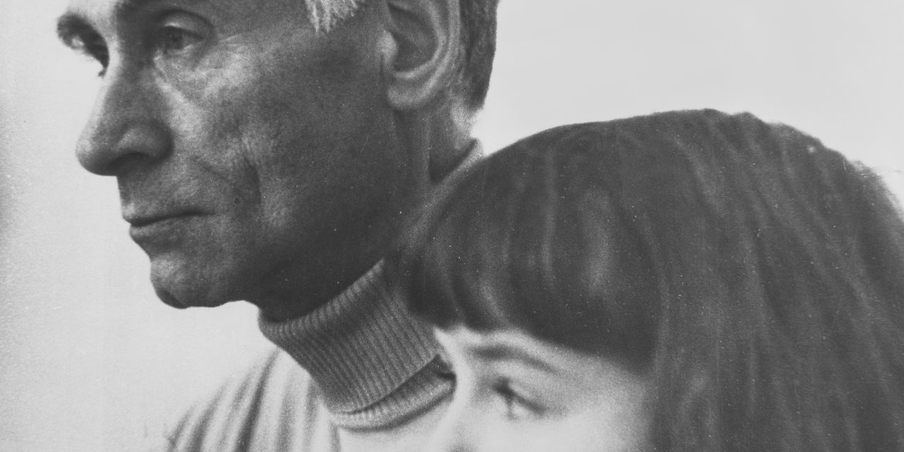 Geschichte als persönliche Auseinandersetzung – Die Künstlerin Paloma Varga Weisz setzt das Synagogen-Projekt fort